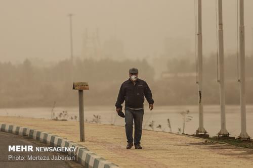 ایران در محاصره 270 میلیون هکتار کانون گرد و خاک