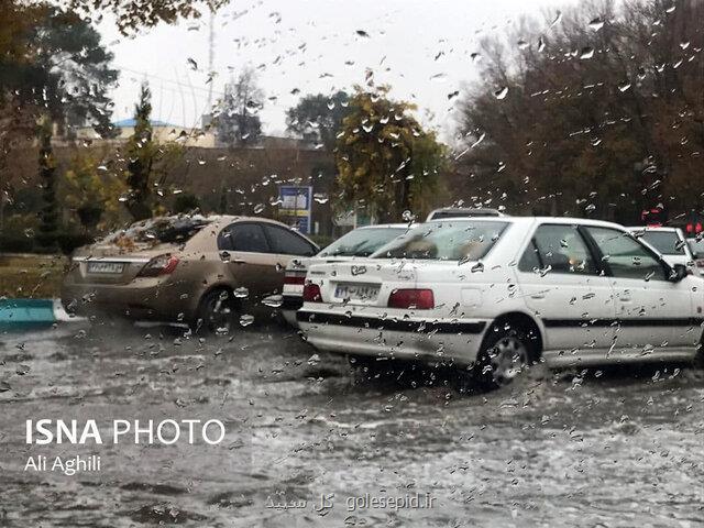 رگبار و وزش باد شدید در مناطق شمالی تهران