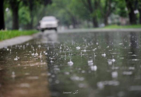 فعالیت سامانه بارشی در اصفهان ادامه دارد