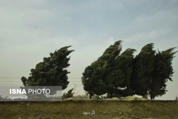 اخطار هواشناسی نسبت به وزش باد شدید و خیزش گرد و خاك در 22 استان